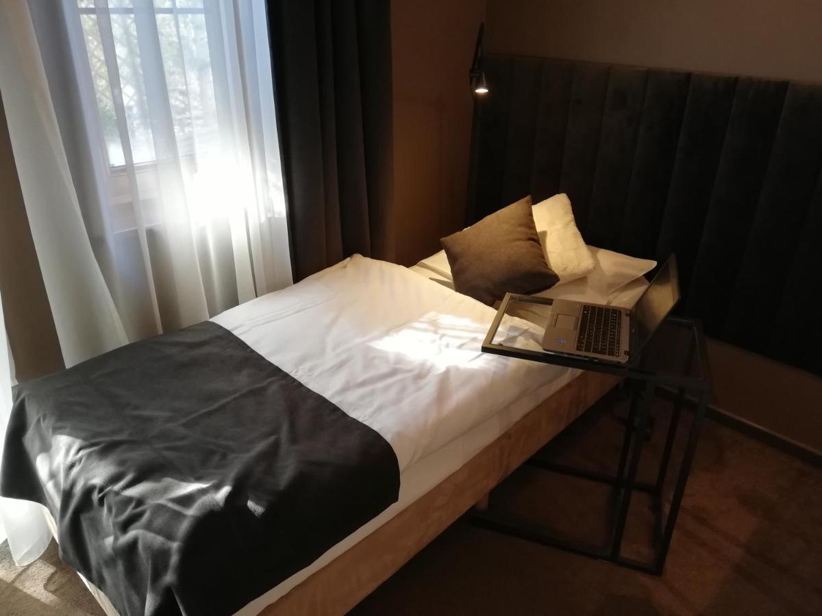 Pokoj Vivat Mierzyn  外观 照片