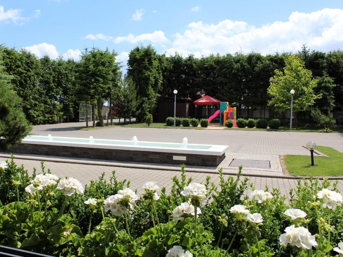 Pokoj Vivat Mierzyn  外观 照片